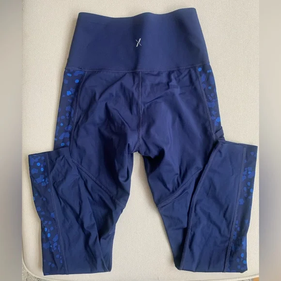 Knix LeakStrong™ Leakproof Legging - Picture 2 of 7